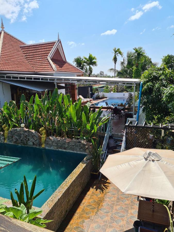 Wheel Garden Riverside Siem Reap Buitenkant foto